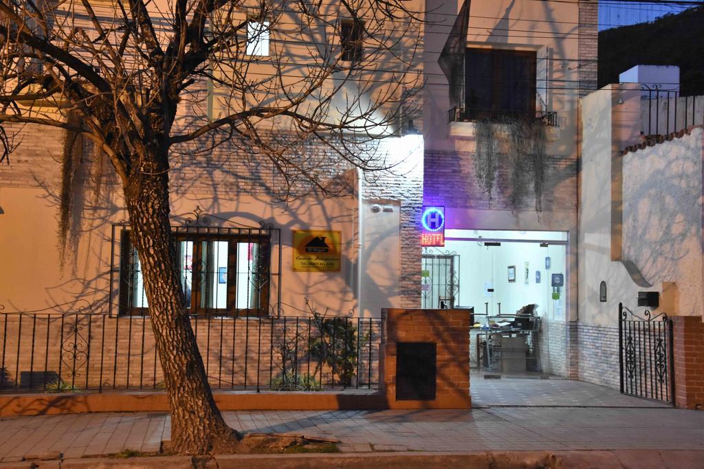 Hostel Residencial El Hogar Salta Zewnętrze zdjęcie